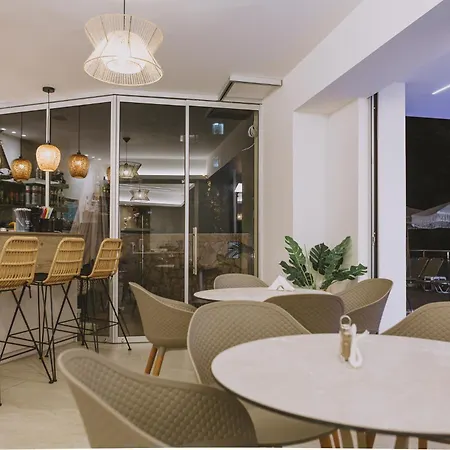 Theo Hotel de apartamente