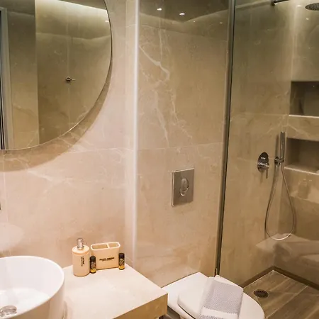 Theo شقة فندقية 3*