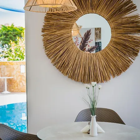 Hotel de apartamente Theo 3*