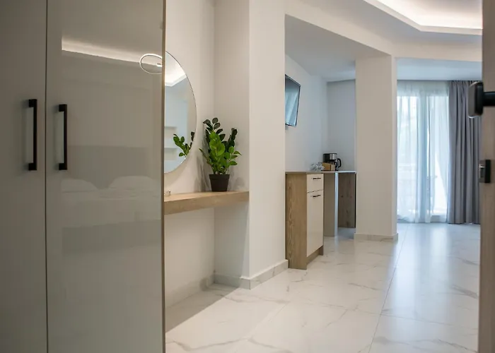 Appart hôtel Theo 3*