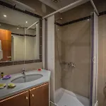 Theo Apartmanhotel 3*
