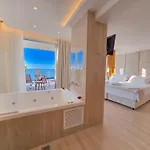 Apartahotel Theo 3*