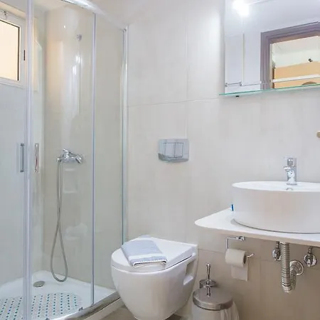 Apart Otel Theo