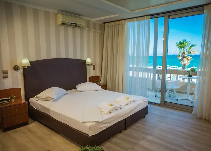 Theo 3* Rethymno (Crete)