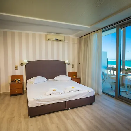 Apart-hotel Theo 3*