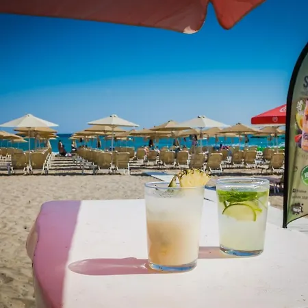 Apart-hotel Theo 3*
