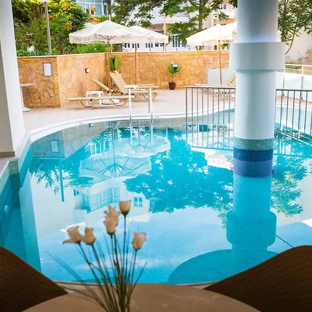 Theo Aparthotel Rethymno